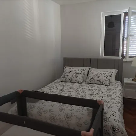 Nilema 아파트 로비니