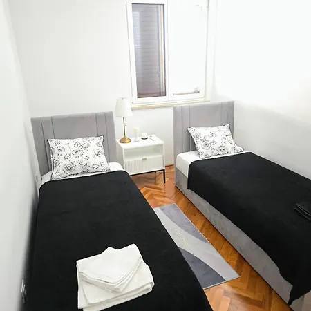 Nilema Apartment